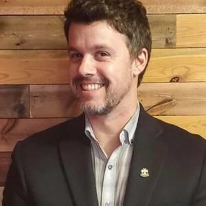 Meet your Posher, Christopher